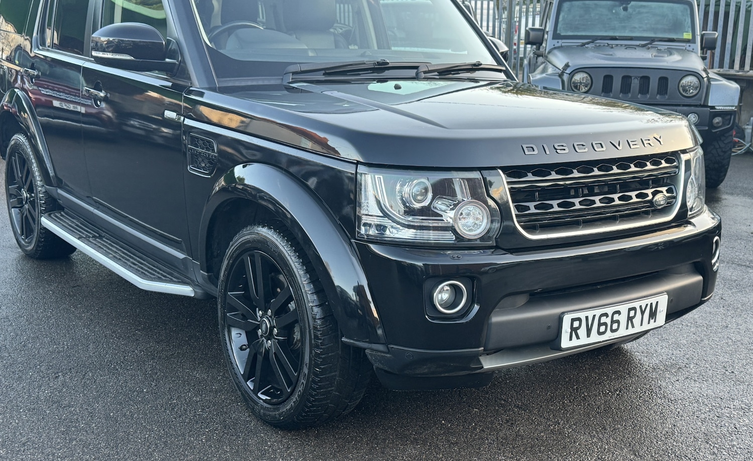 Used Land Rover Discovery 2016 for sale - 76933309: Photo 14