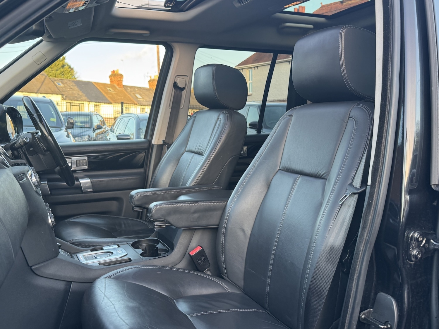 Used Land Rover Discovery 2016 for sale - 76933309: Photo 26