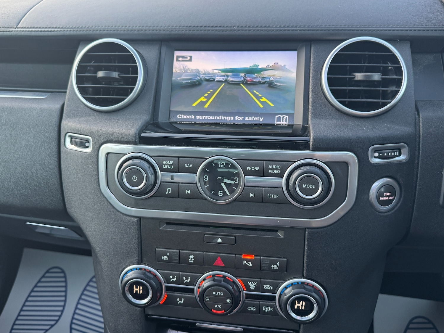 Used Land Rover Discovery 2016 for sale - 76933309: Photo 38