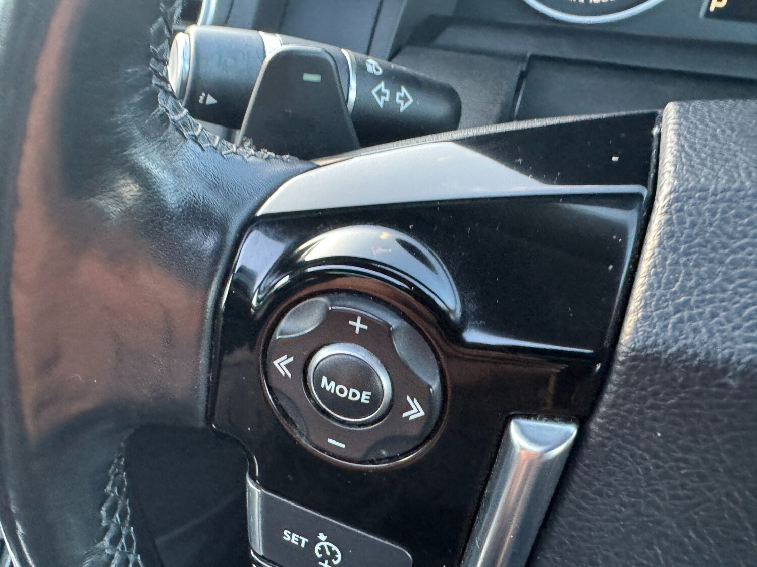 Used Land Rover Discovery 2016 for sale - 76933309: Photo 46