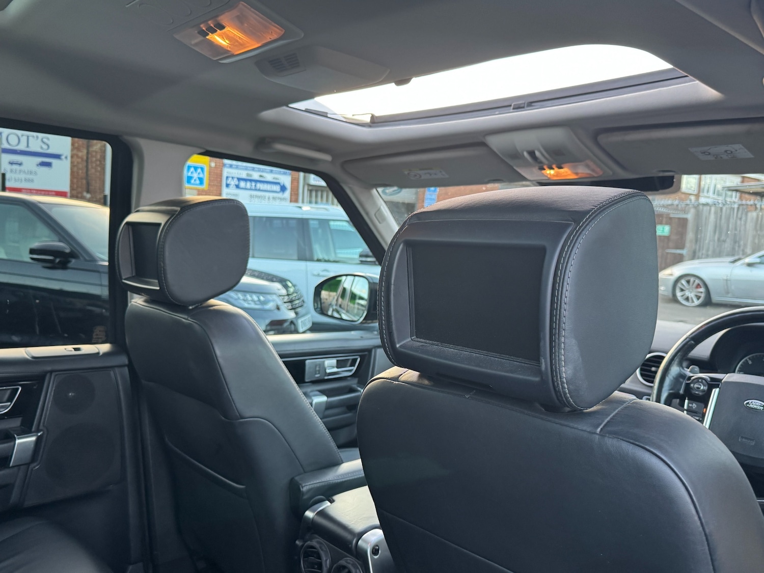 Used Land Rover Discovery 2016 for sale - 76933309: Photo 55