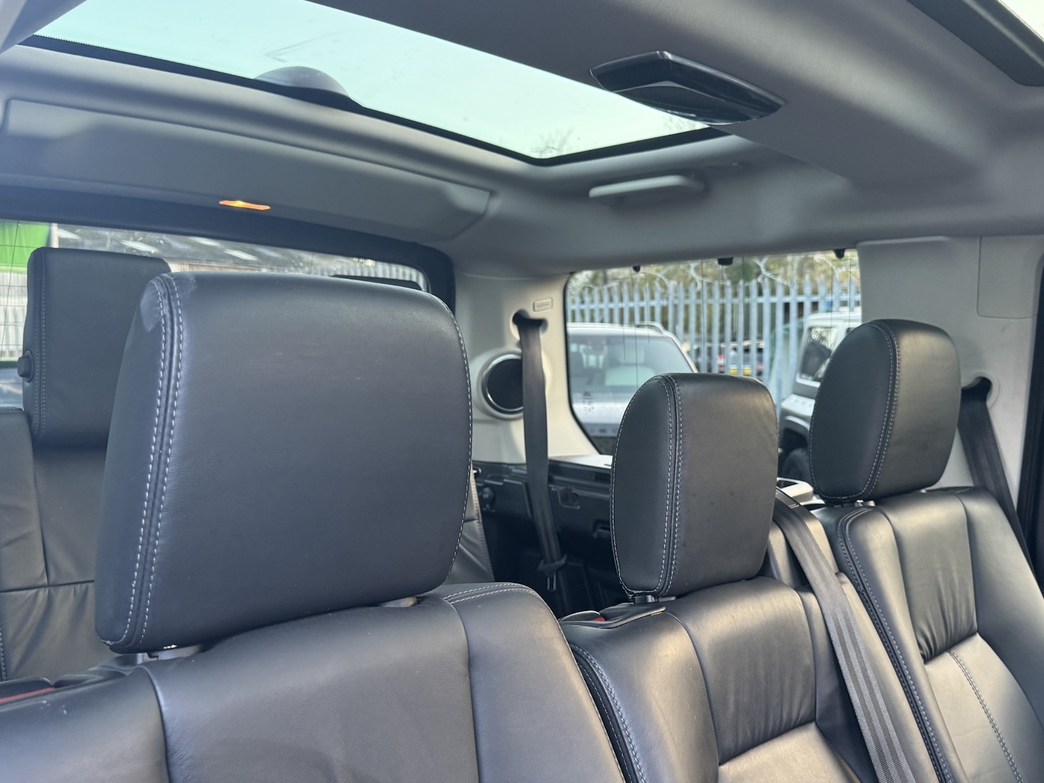 Used Land Rover Discovery 2016 for sale - 76933309: Photo 56