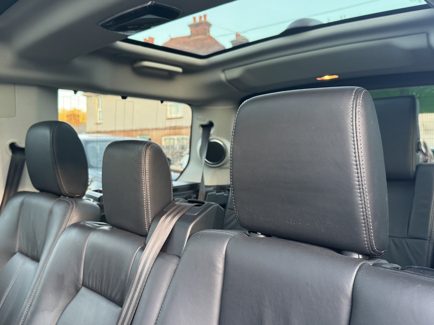 Used Land Rover Discovery 2016 for sale - 76933309: Photo 61