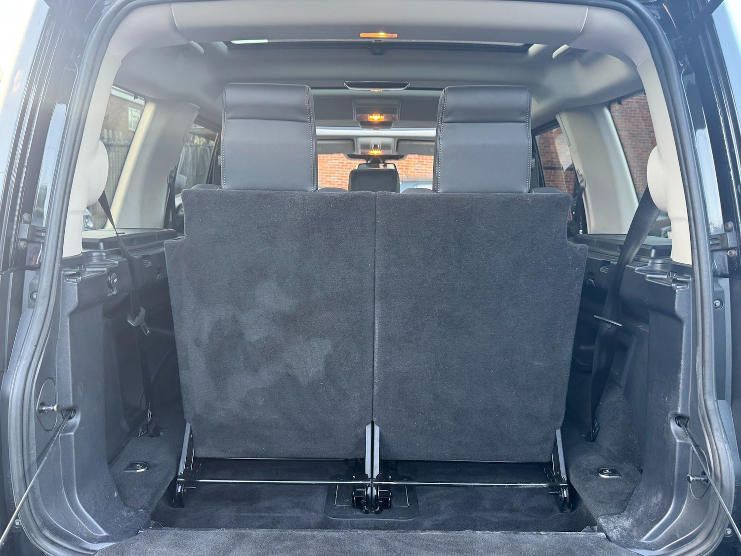 Used Land Rover Discovery 2016 for sale - 76933309: Photo 65