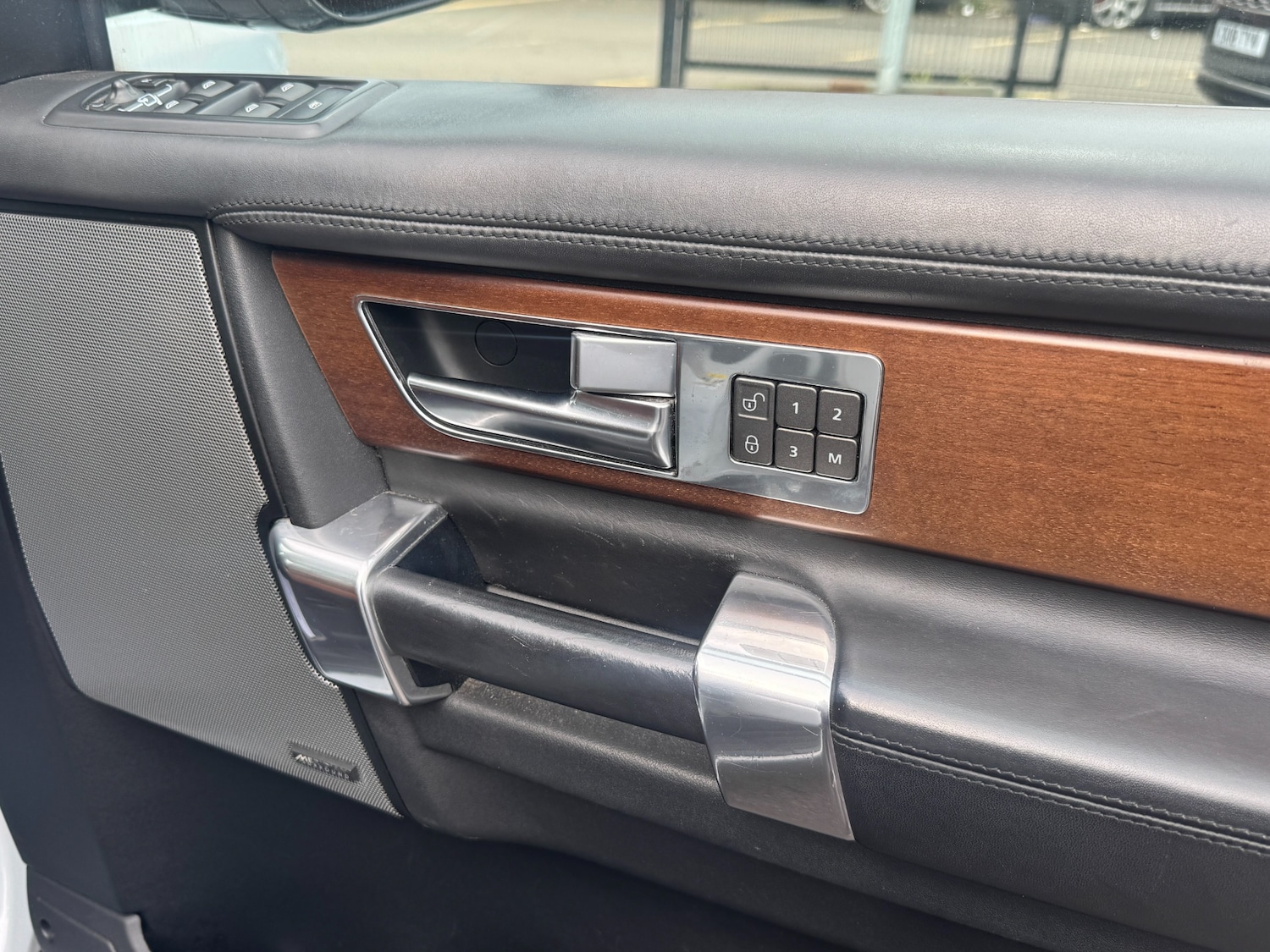 Used Land Rover Discovery 2016 for sale - 78060784: Photo 56