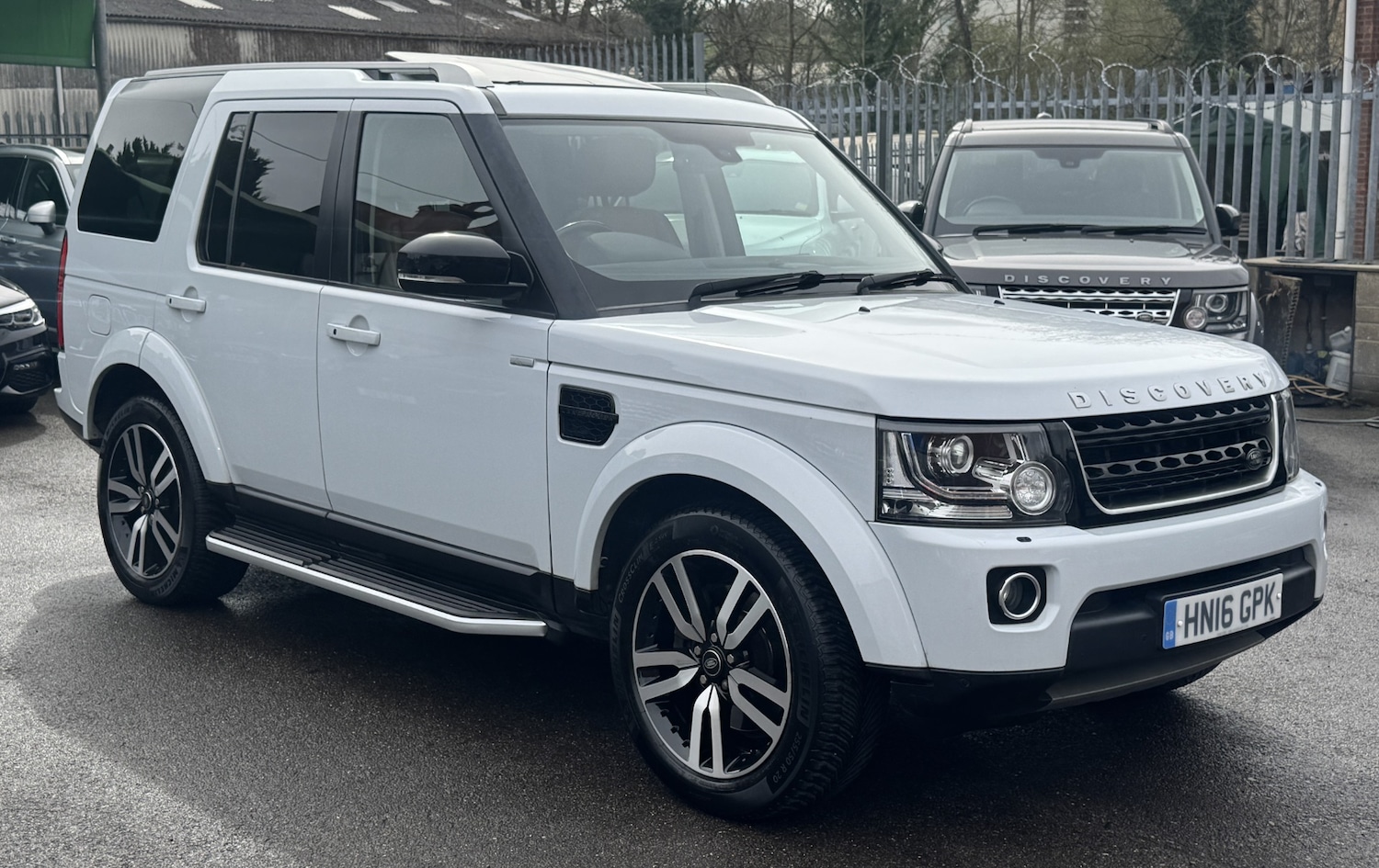 Used Land Rover Discovery 2016 for sale - 78060784: Photo 9