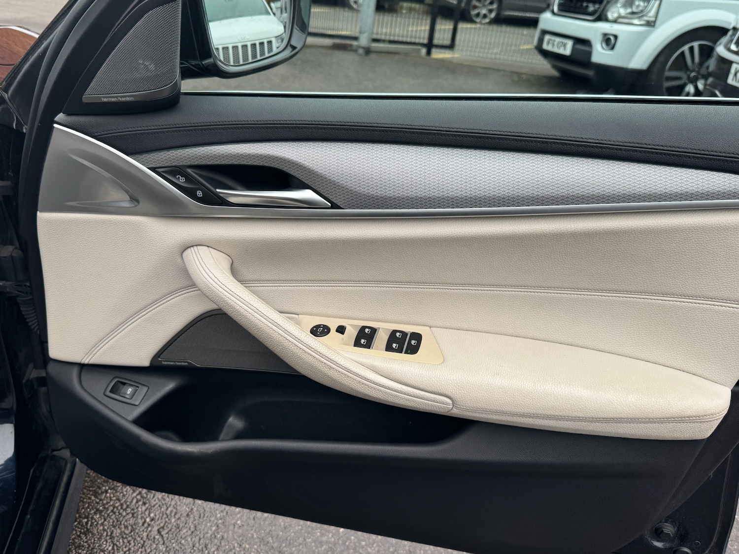 Used BMW 5 Series 2017 for sale - 76249952: Photo 52