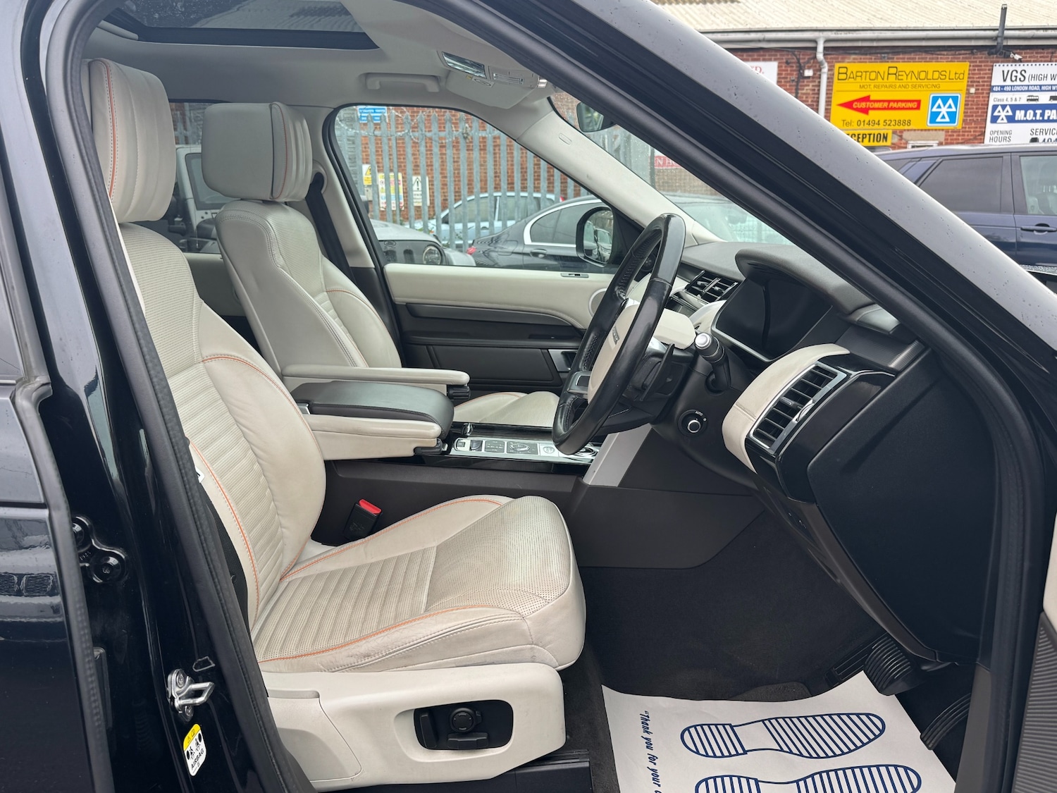 Used Land Rover Discovery 2019 for sale - 76556670: Photo 30