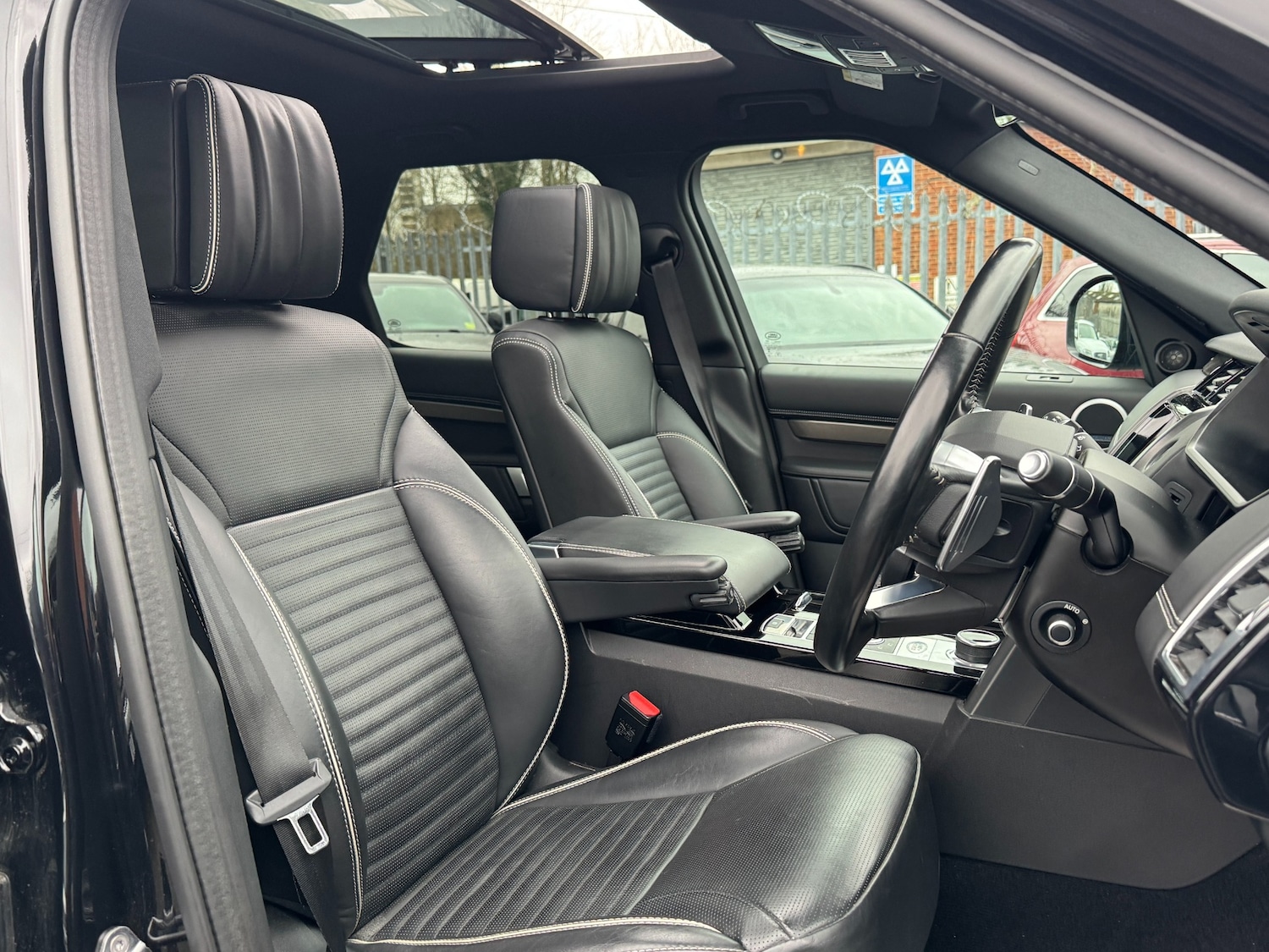 Used Land Rover Discovery 2020 for sale - 76375467: Photo 31