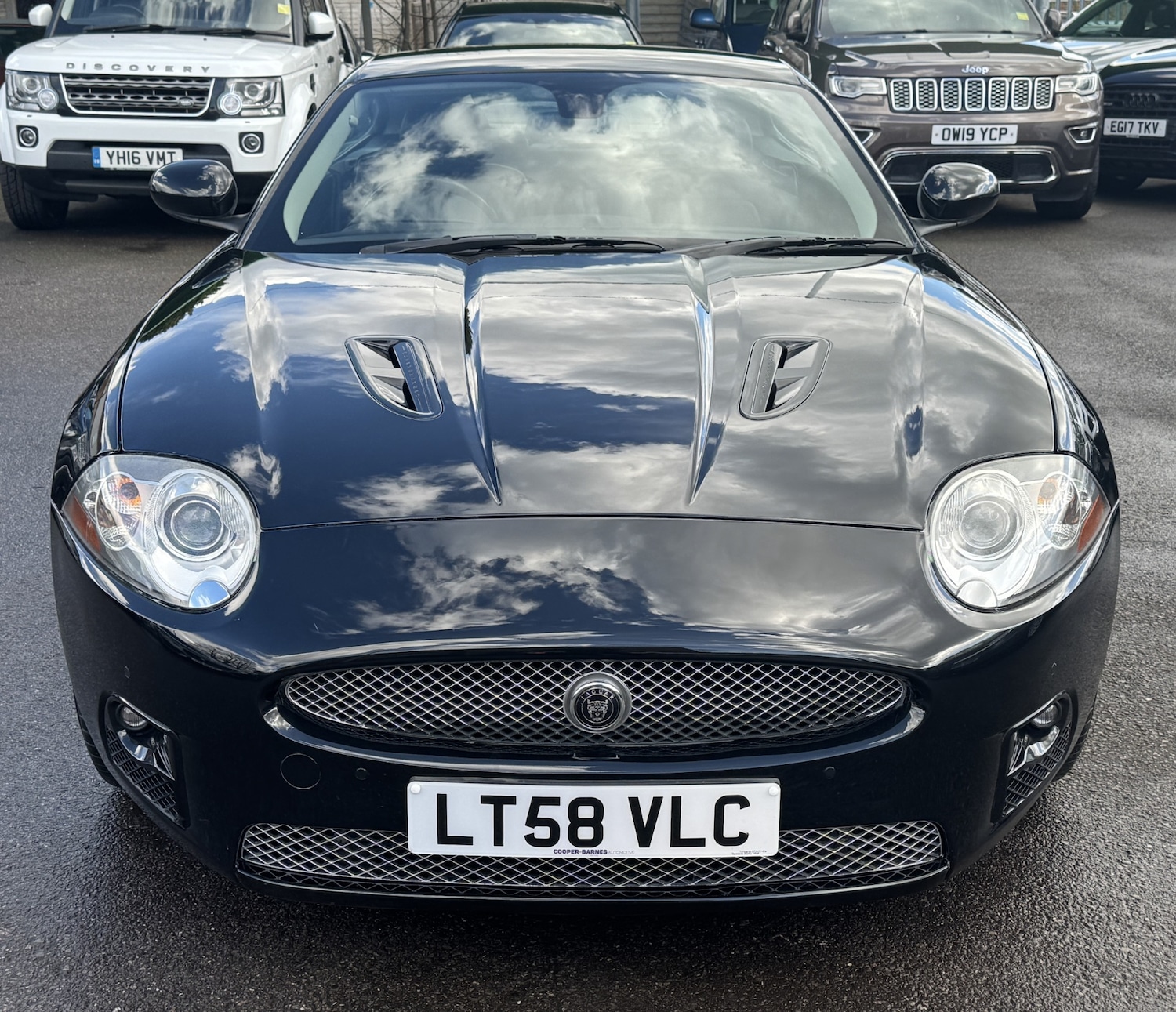 Used Jaguar XKR 2009 for sale - 78140053: Photo 10