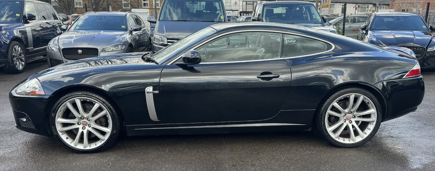 Used Jaguar XKR 2009 for sale - 78140053: Photo 4