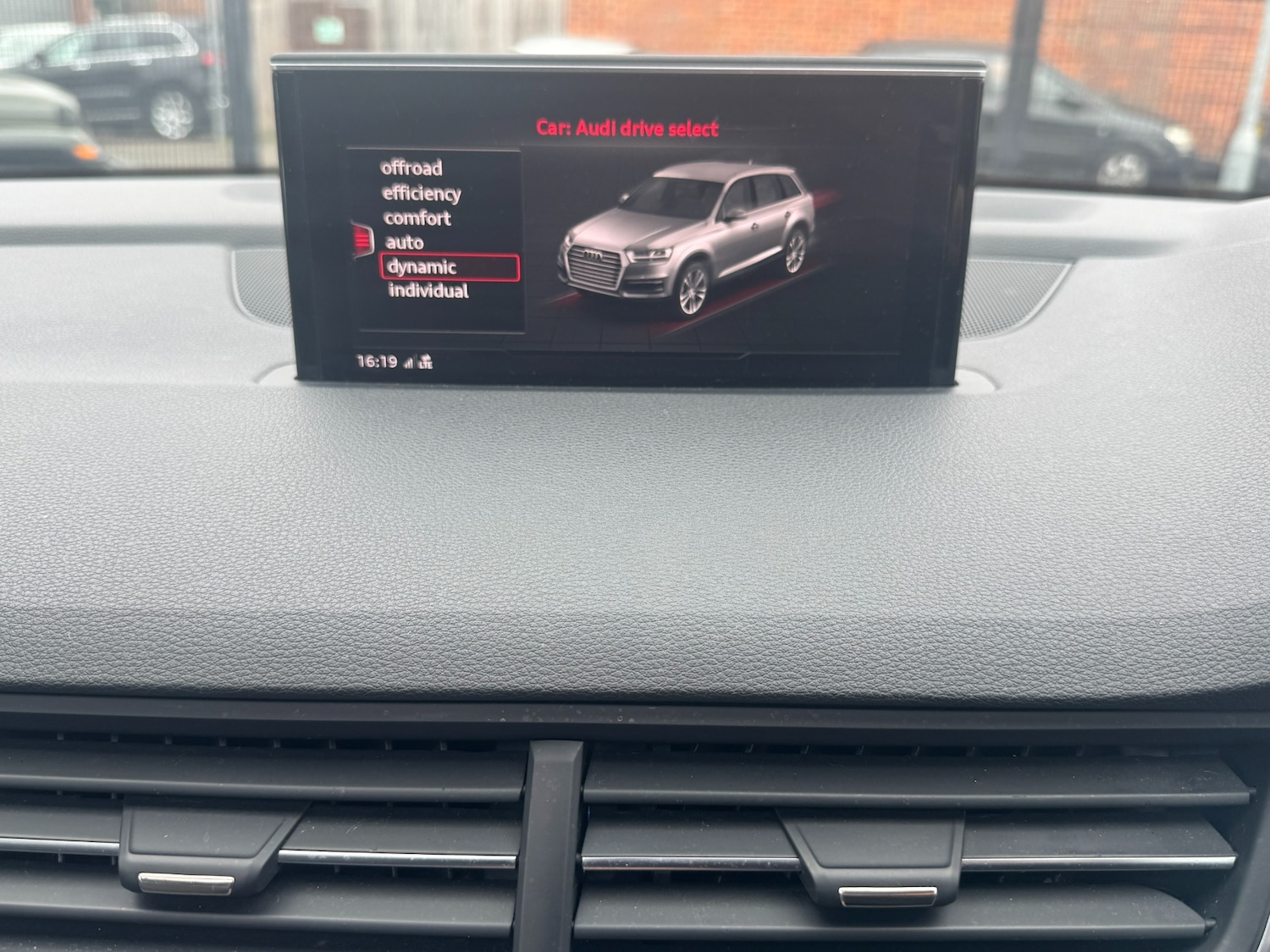 Used Audi Q7 2016 for sale - 78124819: Photo 41