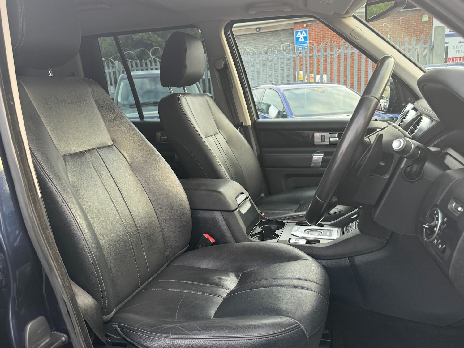 Used Land Rover Discovery 2016 for sale - 76557538: Photo 27