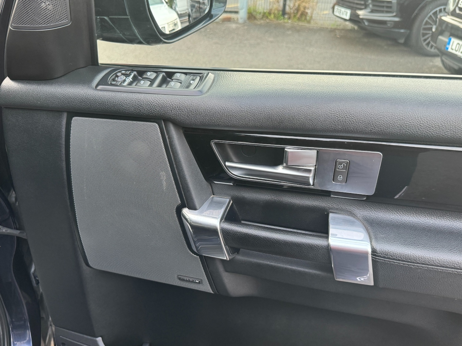 Used Land Rover Discovery 2016 for sale - 76557538: Photo 47