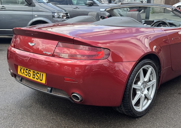 Used Aston Martin Vantage 2006 for sale - 74826726: Photo 17