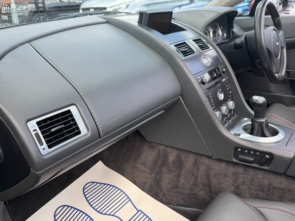 Used Aston Martin Vantage 2006 for sale - 74826726: Photo 40