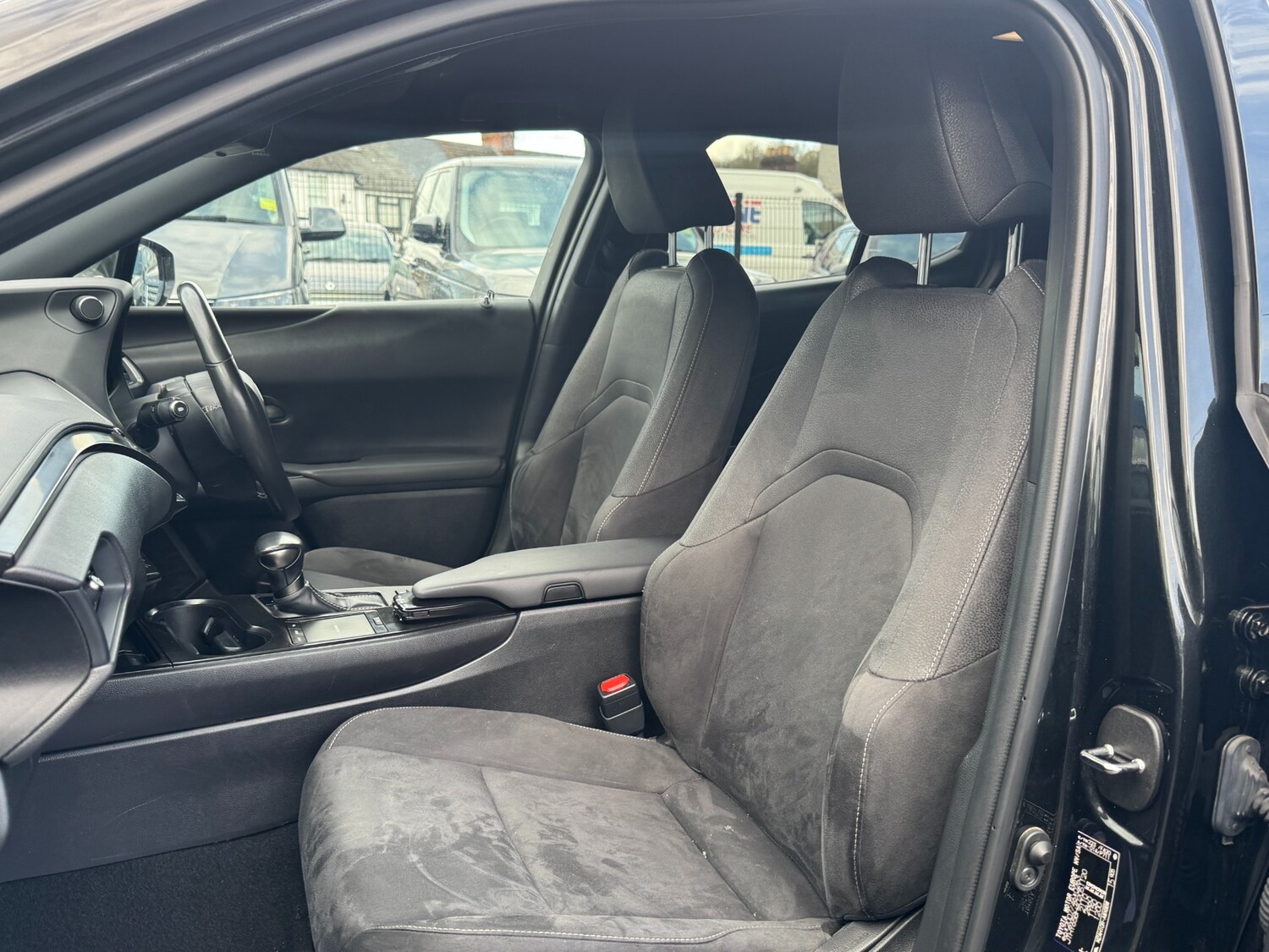 Used Lexus UX 2020 for sale - 78140521: Photo 28