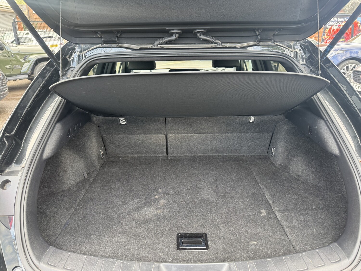 Used Lexus UX 2020 for sale - 78140521: Photo 58