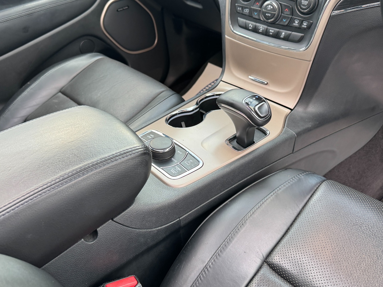 Used Jeep Grand Cherokee 2016 for sale - 76177276: Photo 32