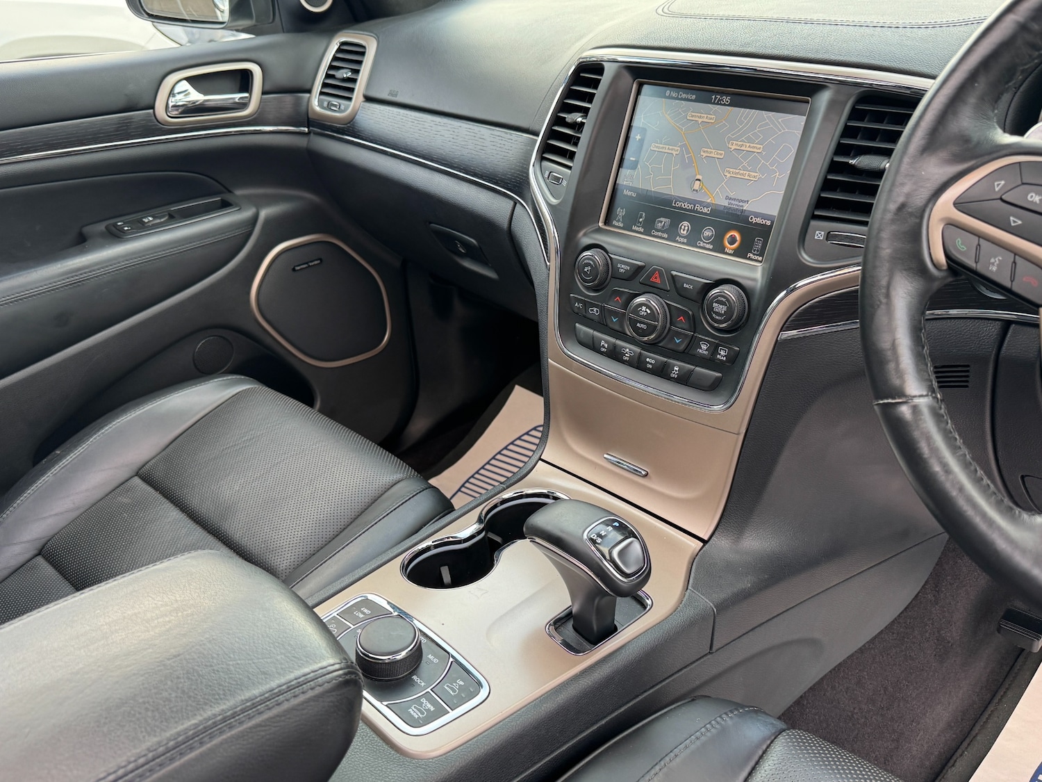 Used Jeep Grand Cherokee 2016 for sale - 76177276: Photo 34