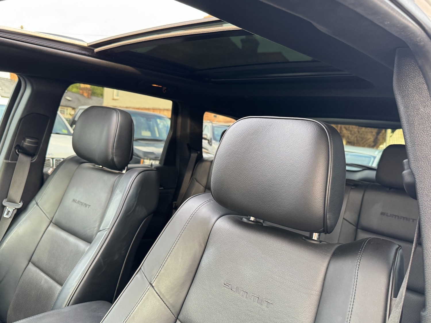 Used Jeep Grand Cherokee 2016 for sale - 76177276: Photo 59