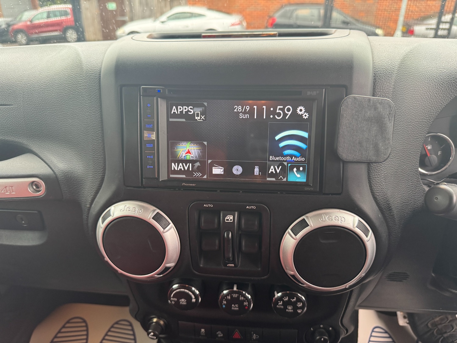 Used Jeep Wrangler 2016 for sale - 76097254: Photo 46