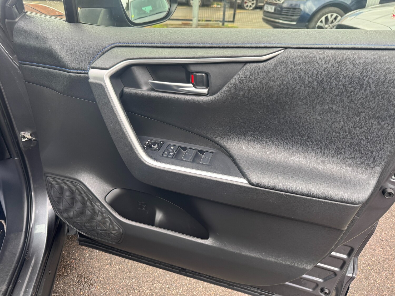 Used Toyota RAV4 2020 for sale - 78124826: Photo 49