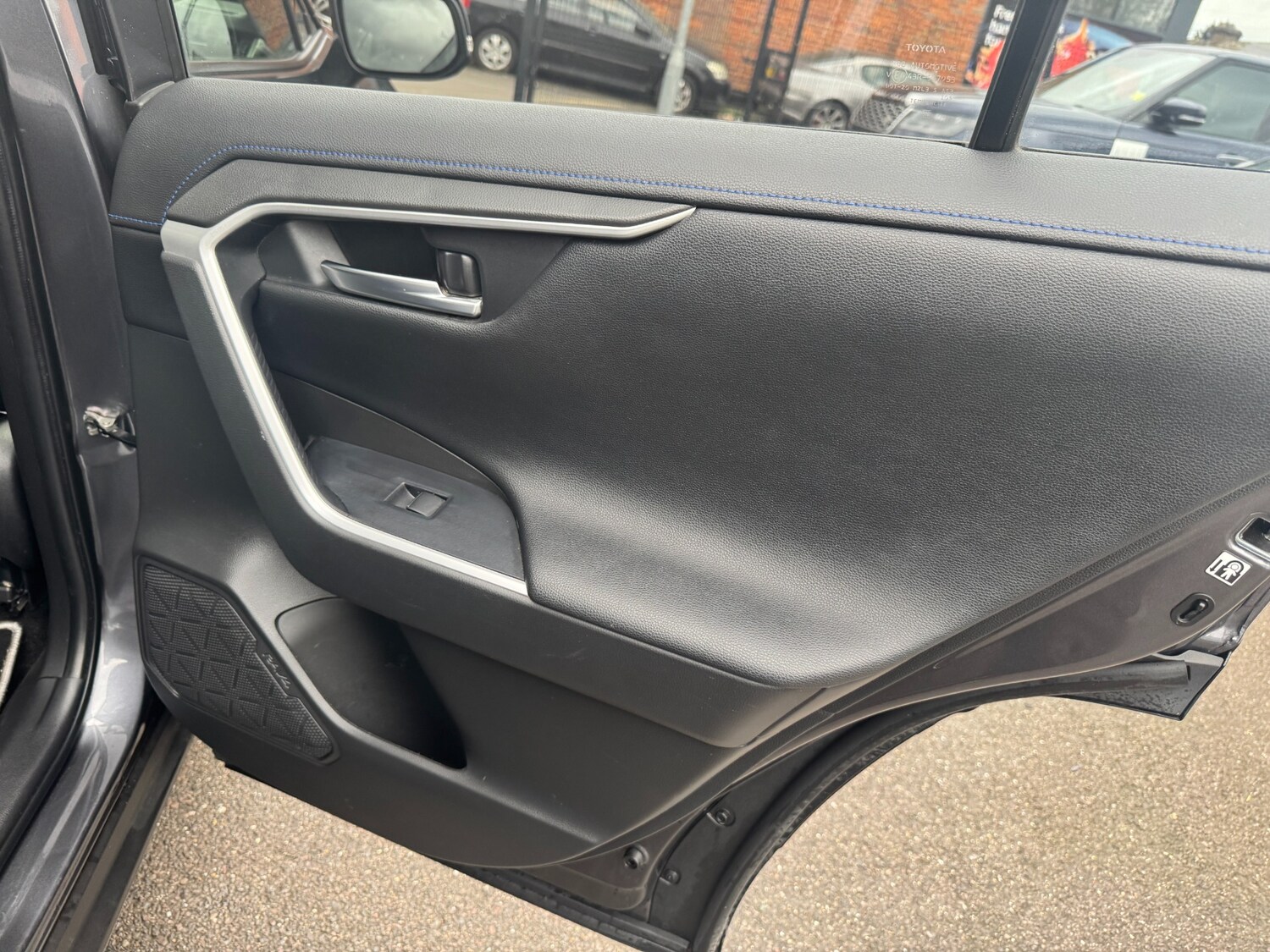 Used Toyota RAV4 2020 for sale - 78124826: Photo 51