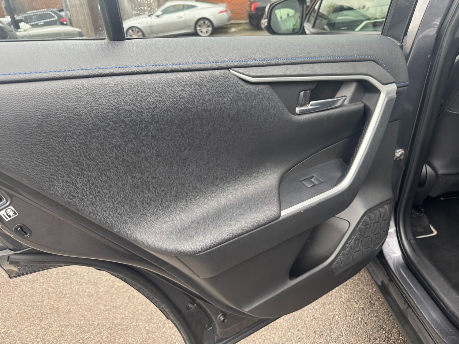 Used Toyota RAV4 2020 for sale - 78124826: Photo 52