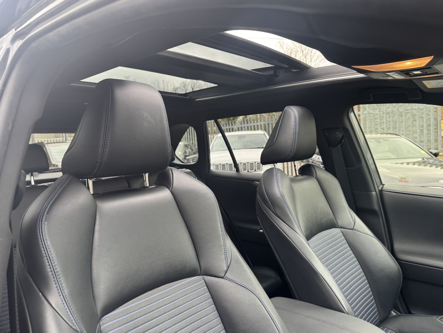 Used Toyota RAV4 2020 for sale - 78124826: Photo 54