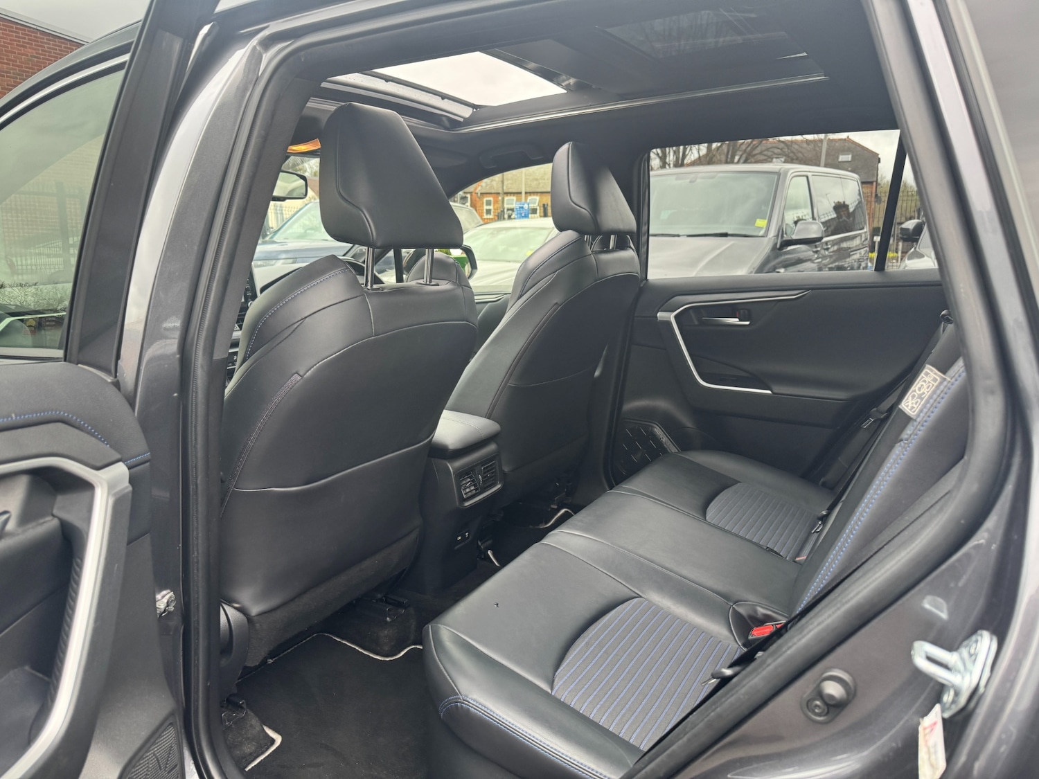 Used Toyota RAV4 2020 for sale - 78124826: Photo 57