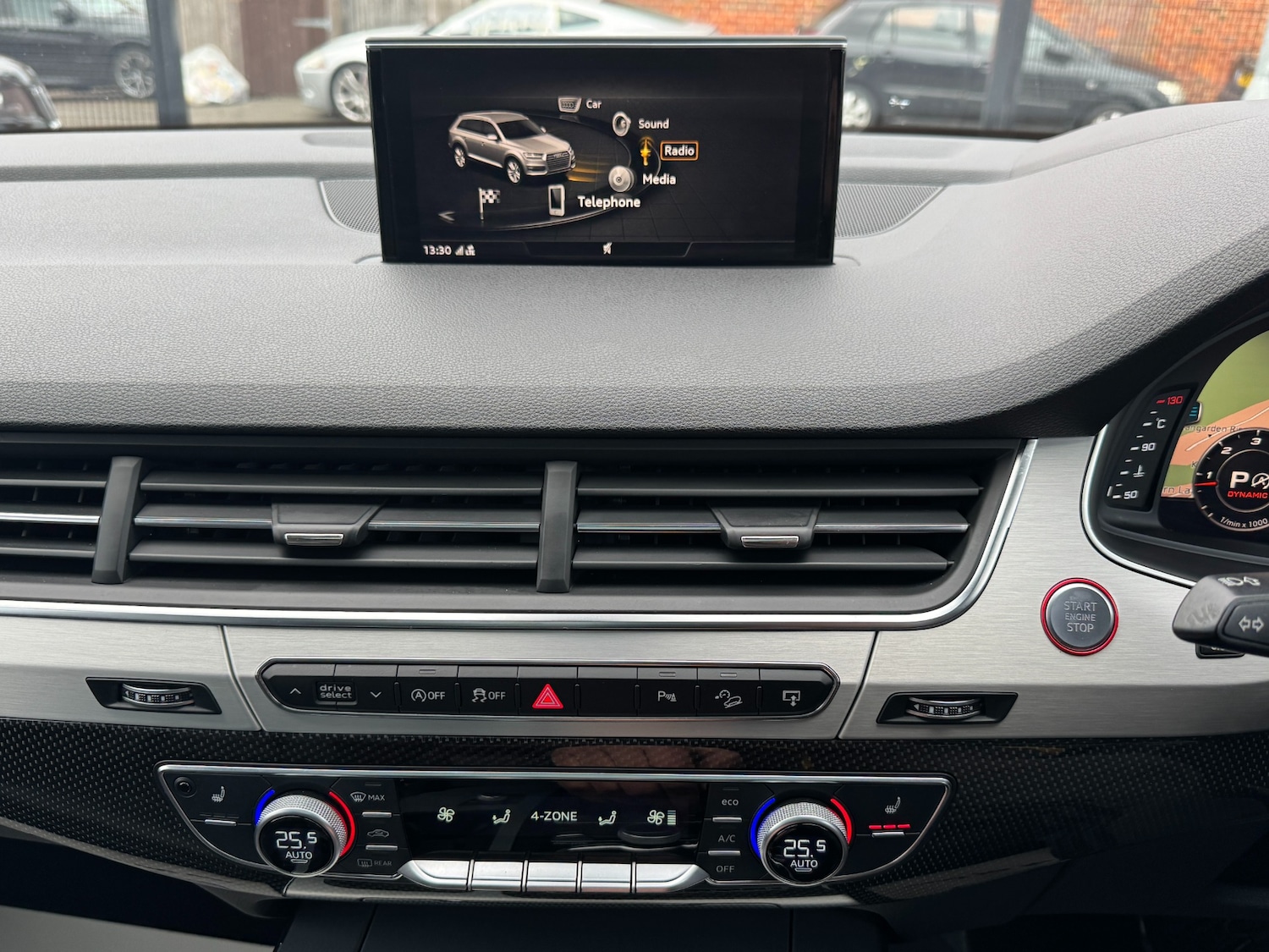 Used Audi Q7 2017 for sale - 75968369: Photo 37