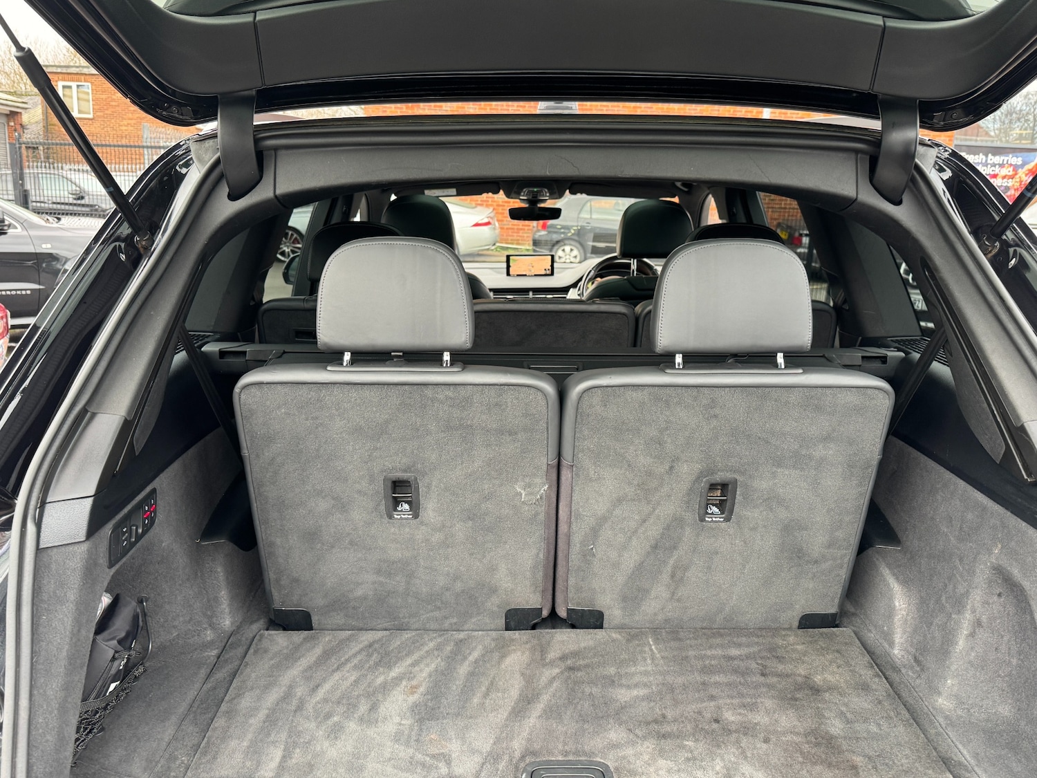 Used Audi Q7 2017 for sale - 75968369: Photo 70