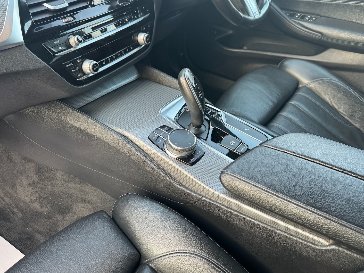 Used BMW 5 Series 2018 for sale - 77127364: Photo 31