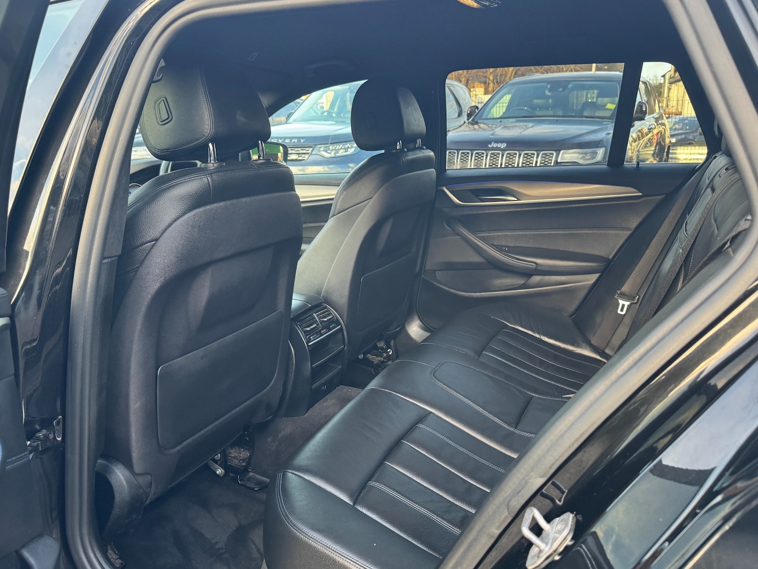 Used BMW 5 Series 2018 for sale - 77127364: Photo 54