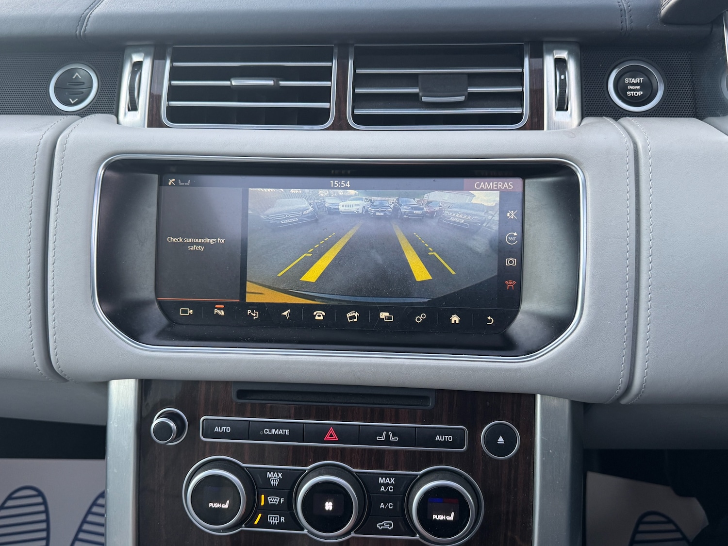 Used Land Rover Range Rover 2017 for sale - 77406810: Photo 43