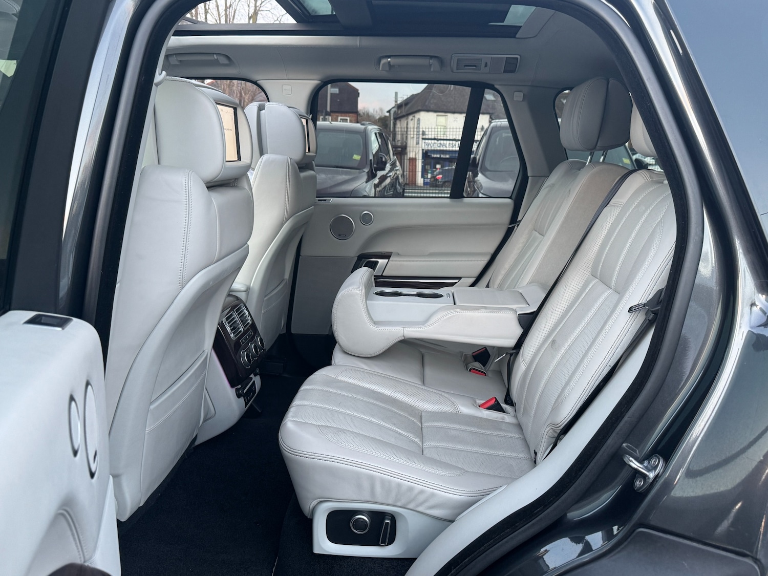 Used Land Rover Range Rover 2017 for sale - 77406810: Photo 69