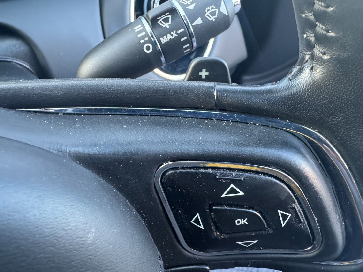 Used Jaguar XJ 2010 for sale - 76541531: Photo 43