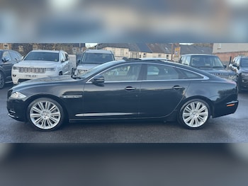 Used Jaguar XJ 2010 for sale - 76541531: Photo