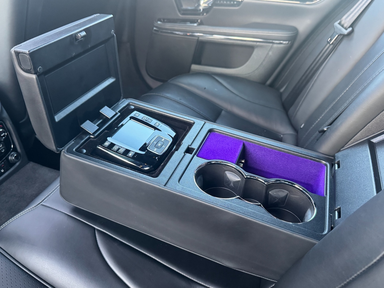 Used Jaguar XJ 2010 for sale - 76541531: Photo 58