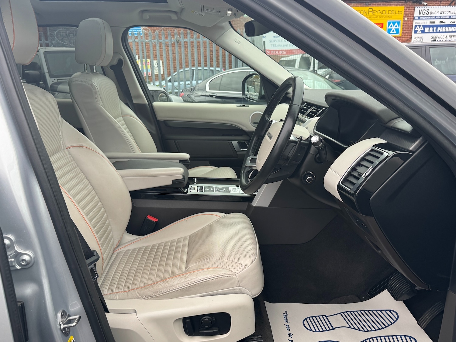 Used Land Rover Discovery 2019 for sale - 76375688: Photo 30
