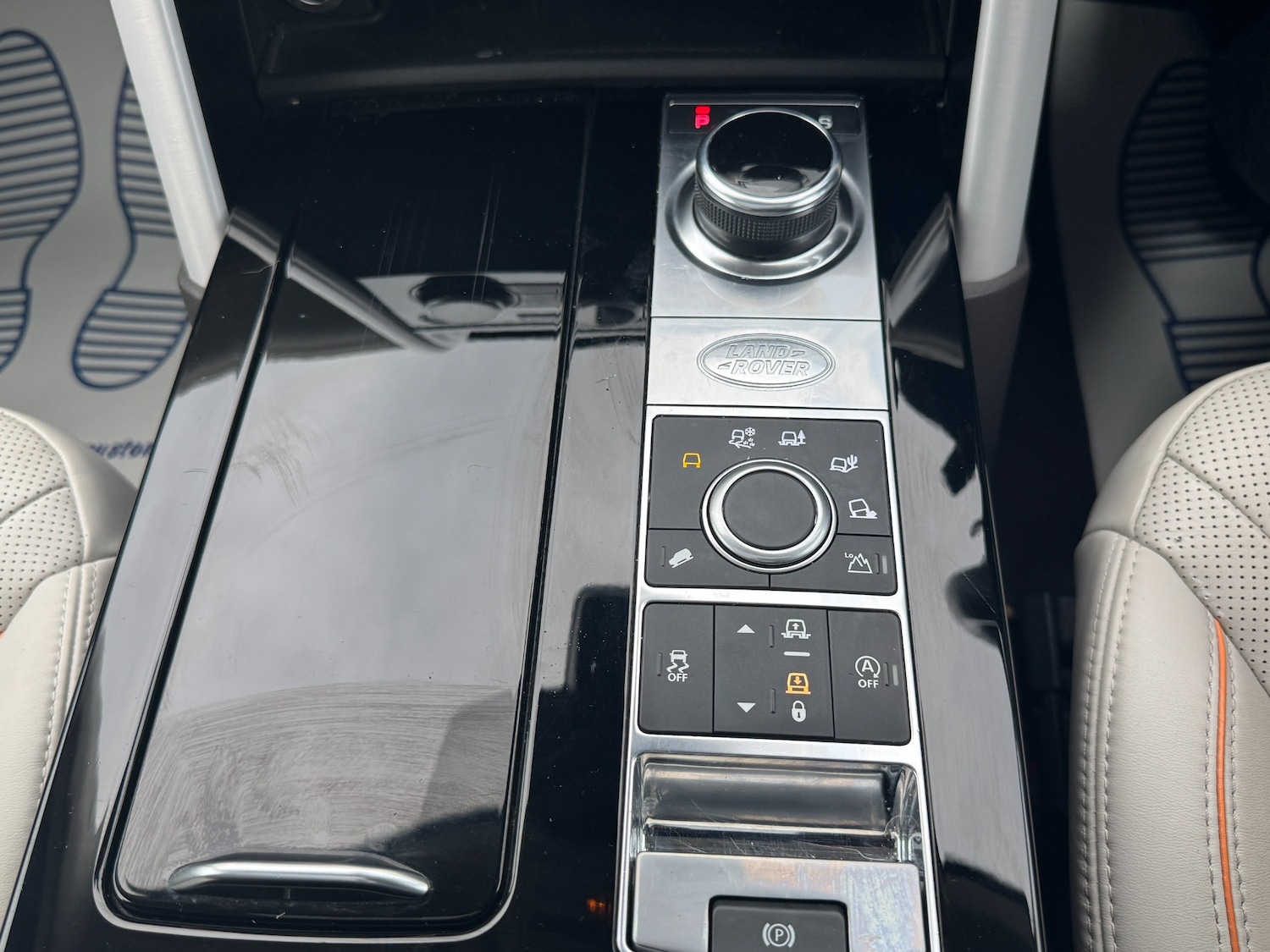 Used Land Rover Discovery 2019 for sale - 76375688: Photo 37