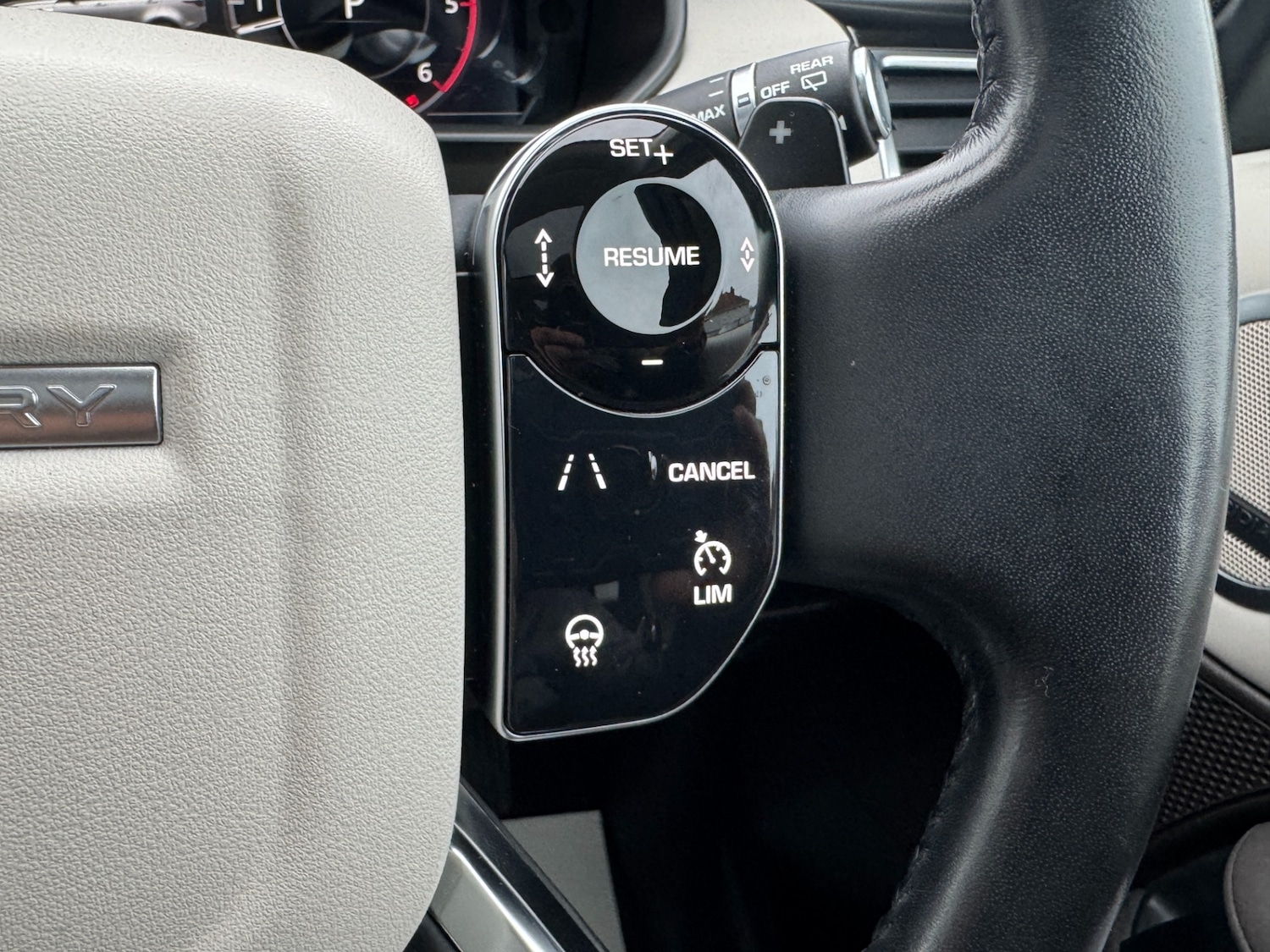 Used Land Rover Discovery 2019 for sale - 76375688: Photo 47