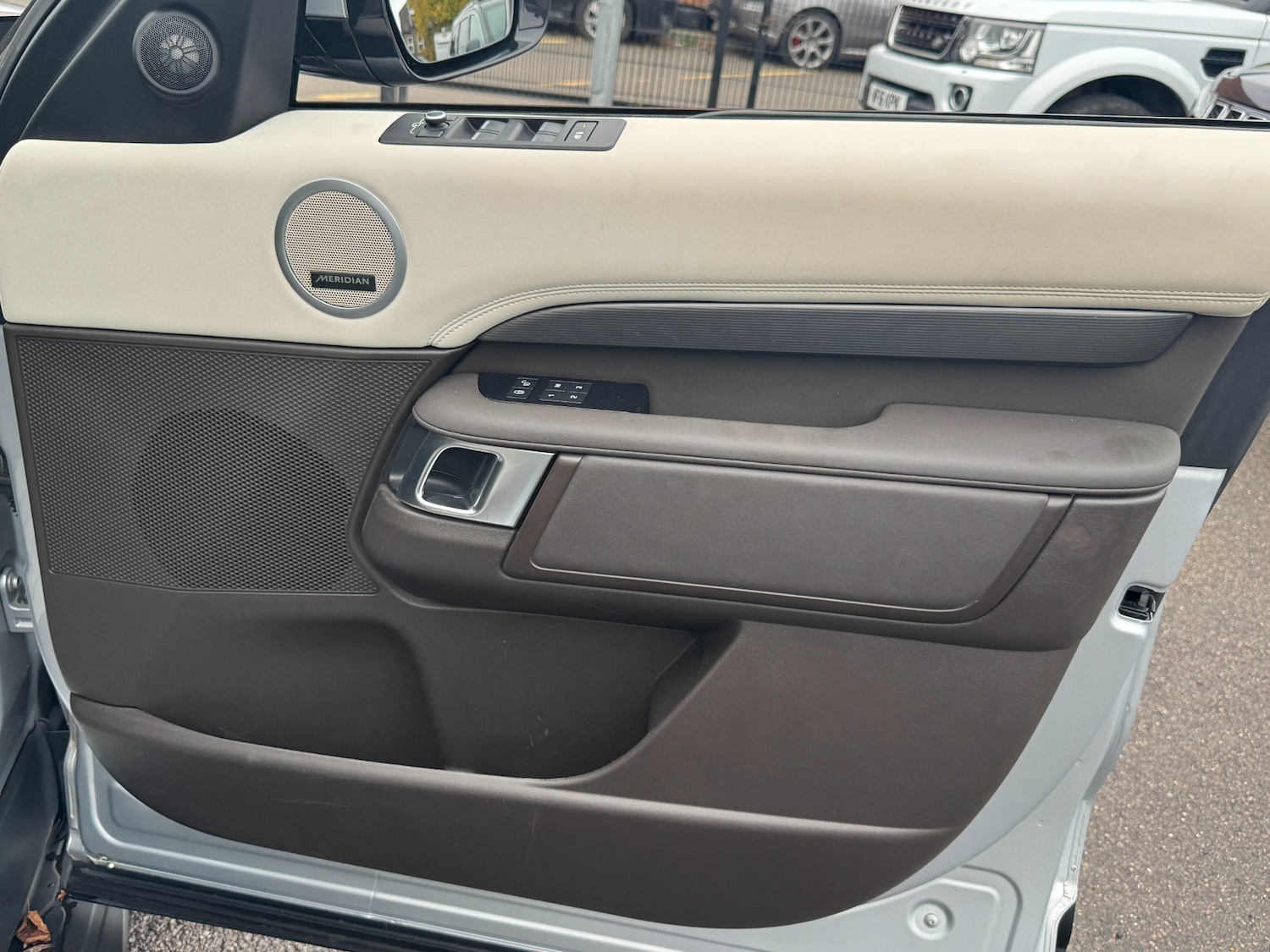 Used Land Rover Discovery 2019 for sale - 76375688: Photo 53
