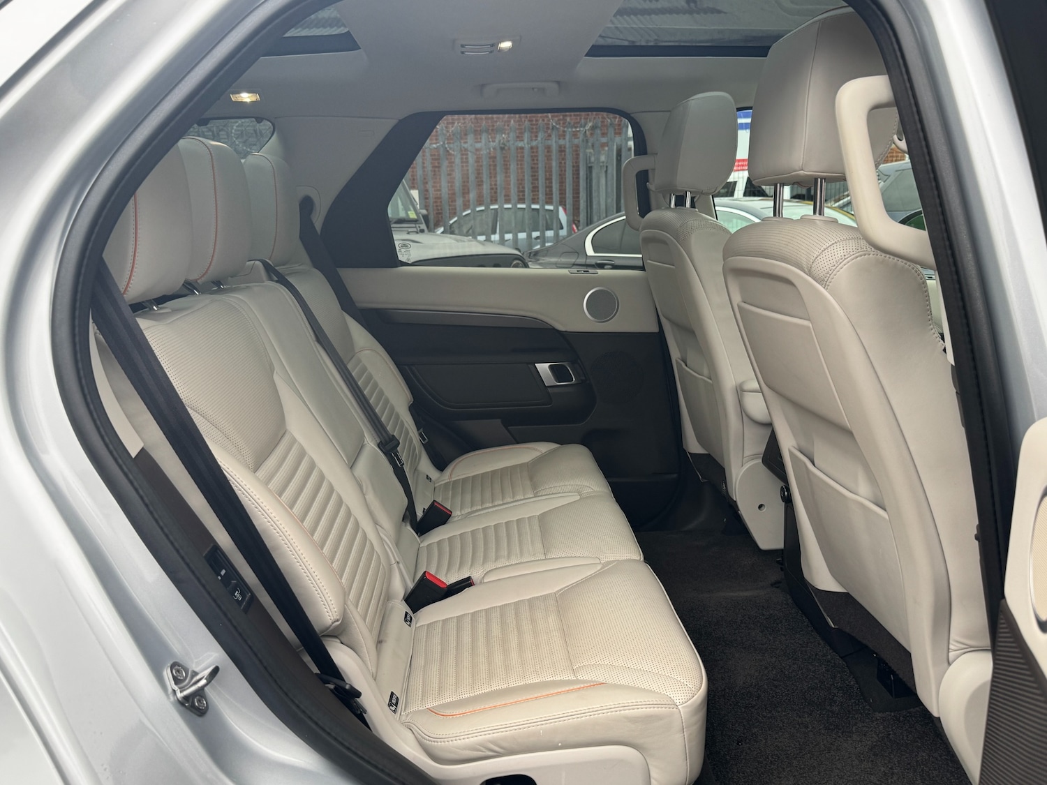 Used Land Rover Discovery 2019 for sale - 76375688: Photo 60