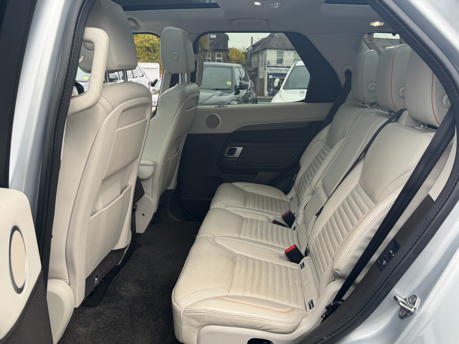 Used Land Rover Discovery 2019 for sale - 76375688: Photo 61