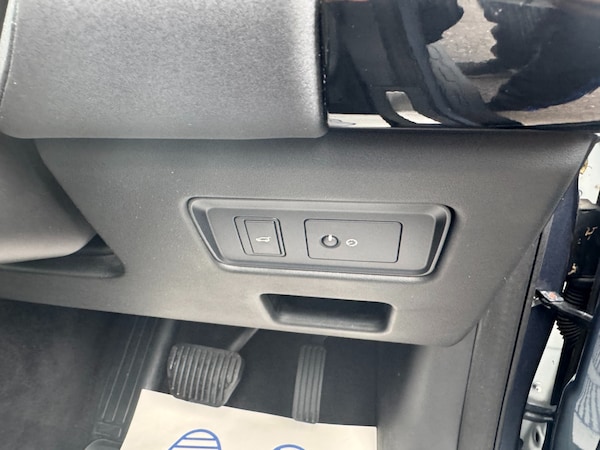 Used Land Rover Discovery 2019 for sale - 75680106: Photo 51