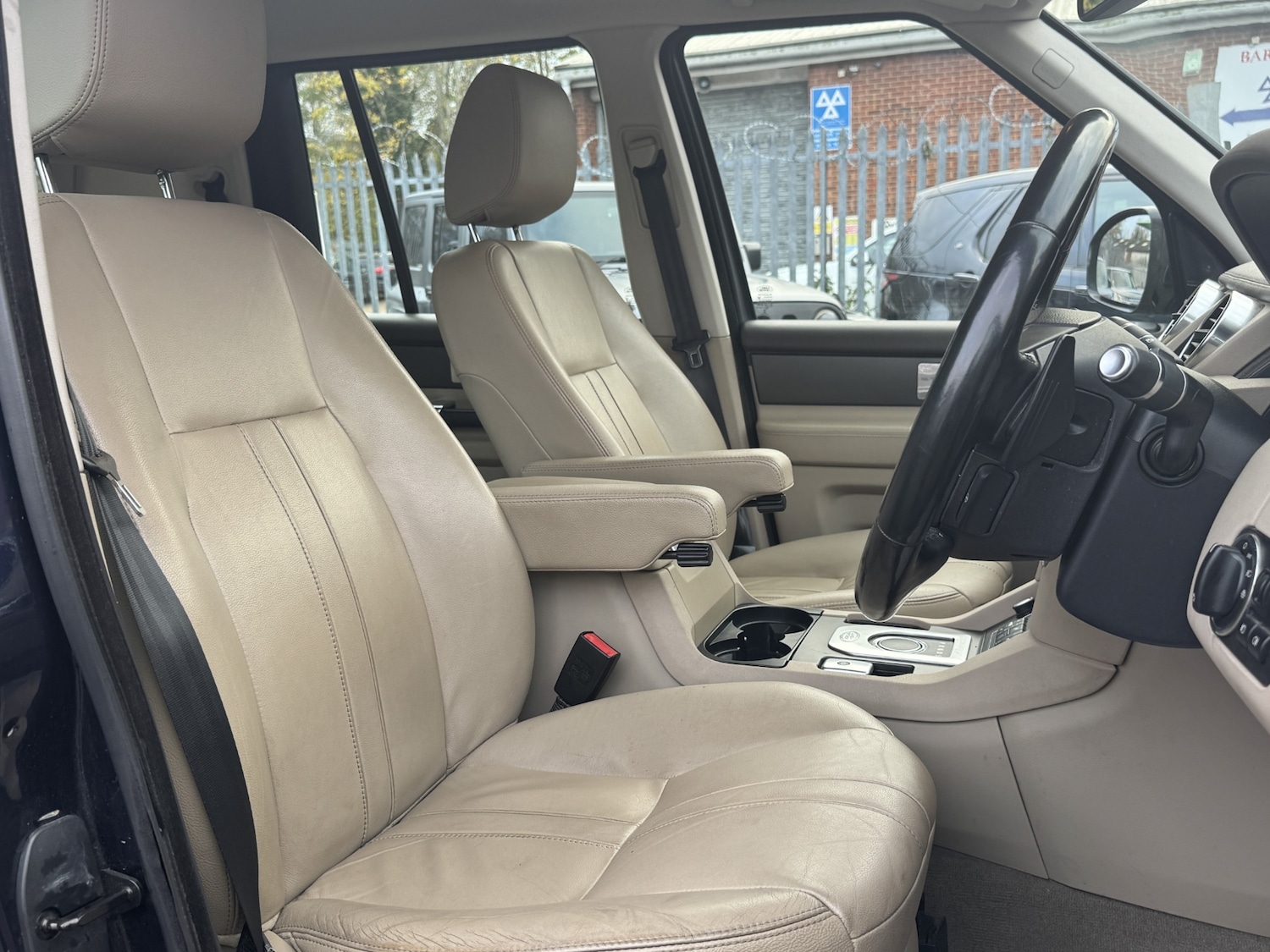 Used Land Rover Discovery 2016 for sale - 76641217: Photo 29