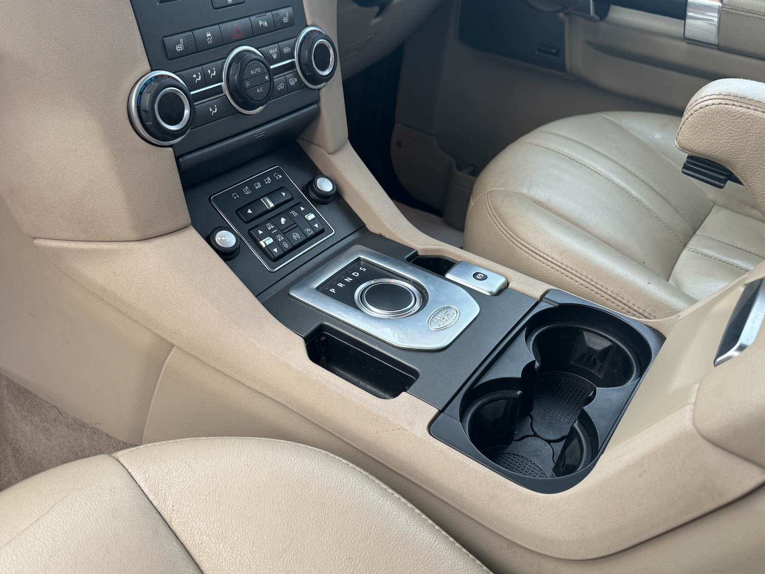 Used Land Rover Discovery 2016 for sale - 76641217: Photo 31