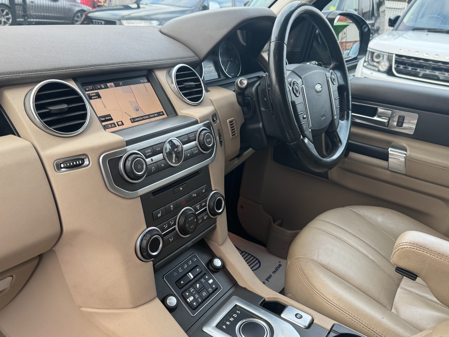 Used Land Rover Discovery 2016 for sale - 76641217: Photo 33